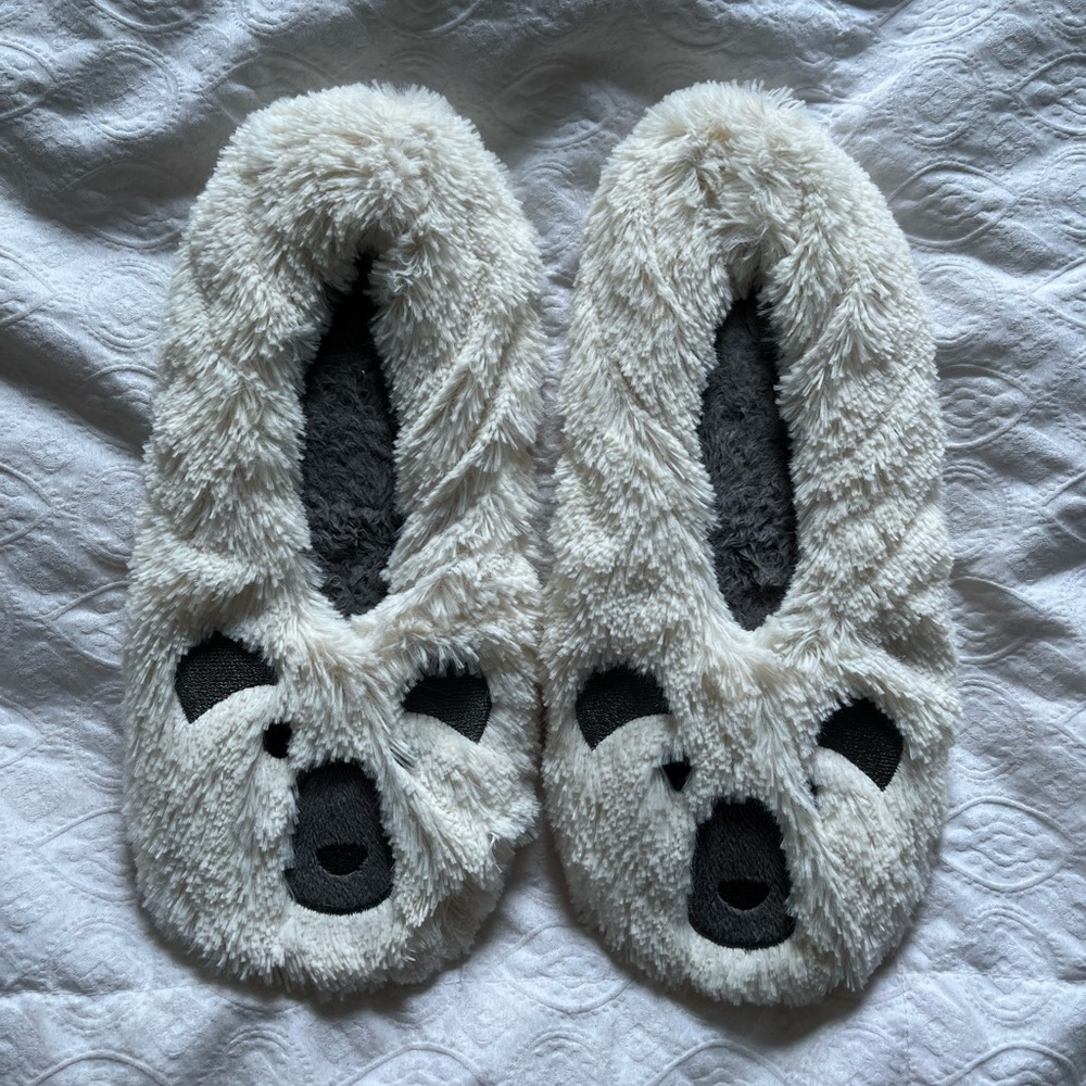 New without tags: animal slippers